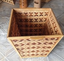 ডাস্টবিন 